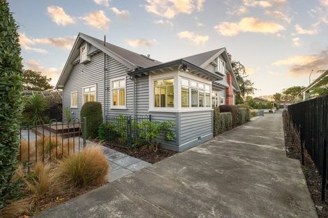 Photo of property in 86 Saint Martins Road, Saint Martins, Christchurch, 8022
