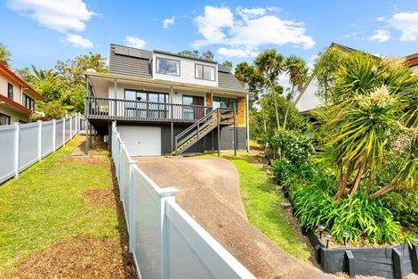 Photo of property in 84a/1 Avonleigh Road, Green Bay, Auckland, 0604