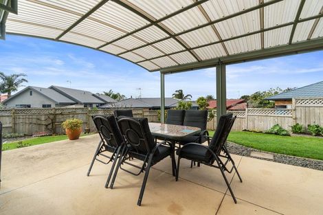 Photo of property in 11 Highgrove Drive, Grandview Heights, Hamilton, 3200