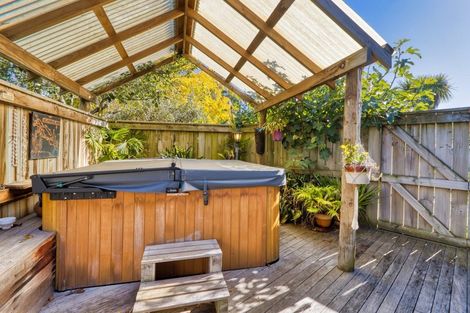 Photo of property in Arataki Way, 8 Arataki Road, Havelock North, 4130