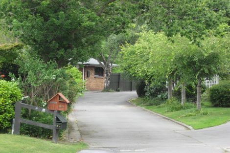 Photo of property in 6a Swithland Place, Avonhead, Christchurch, 8042