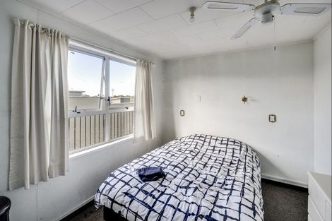 Photo of property in 2/8 Lee Road, Taradale, Napier, 4112