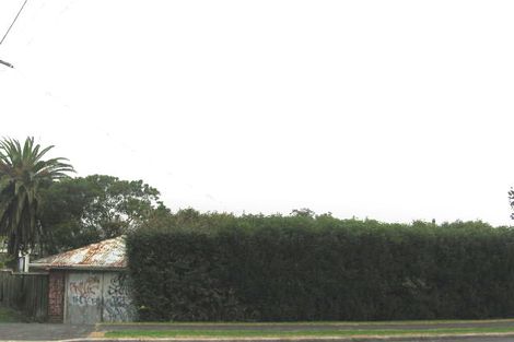 Photo of property in 39 Woodglen Road, Glen Eden, Auckland, 0602