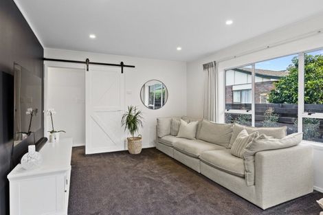 Photo of property in 3/444 Hibiscus Coast Highway, Orewa, 0931