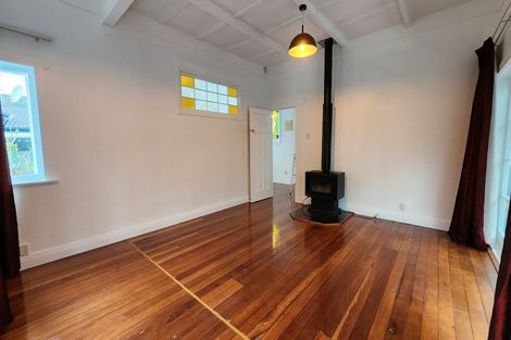 Photo of property in 10a Arawa Street, New Lynn, Auckland, 0600