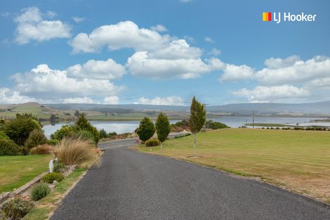 Photo of property in 30 Titri Road, Waihola, Outram, 9073