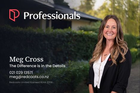 Photo of property in 31 Walter Road, Lowry Bay, Lower Hutt, 5013