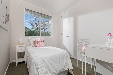 Photo of property in 685a Swanson Road, Swanson, Auckland, 0612