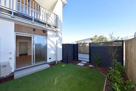 Photo of property in 2/6 Bowhill Road, New Brighton, Christchurch, 8083