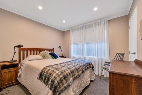 Photo of property in 83a Young Street, New Plymouth, 4310