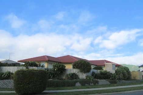 Photo of property in 17 Millennium Hill, Paraparaumu, 5032