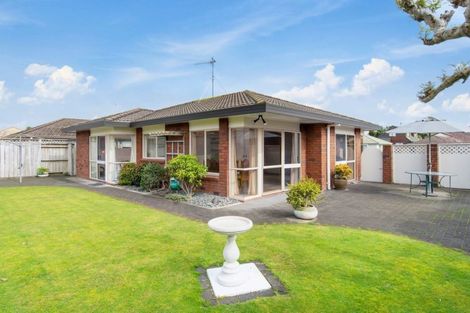 Photo of property in 103 Russley Drive, Mount Maunganui, 3116