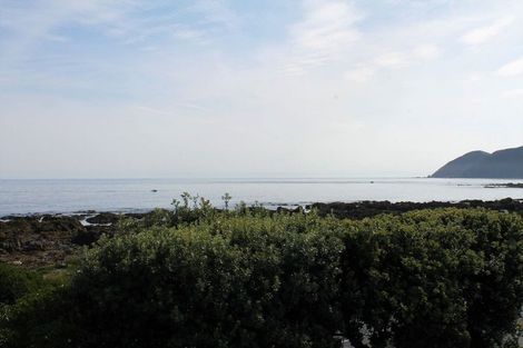 Photo of property in 442 The Esplanade, Island Bay, Wellington, 6023