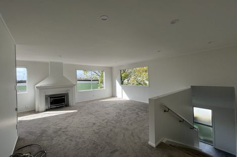 Photo of property in 73 Ayton Drive, Totara Vale, Auckland, 0629