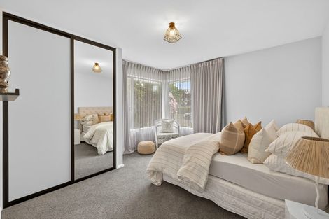 Photo of property in 15 Oakfield Street, Burnside, Christchurch, 8053