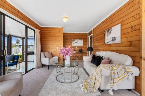 Photo of property in 34a Hatton Road, Orewa, 0931