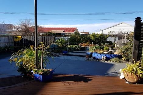 Photo of property in 17 Clinton Street, Fitzroy, New Plymouth, 4312