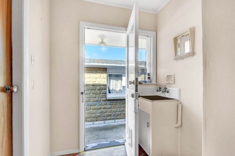 Photo of property in 28 Fergusson Street, Stoke, Nelson, 7011