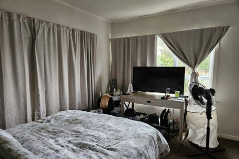 Photo of property in 26 Nikau Street, New Lynn, Auckland, 0600