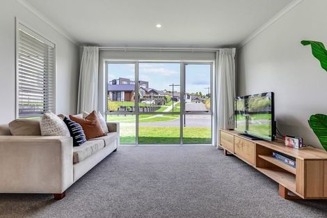 Photo of property in 9 Drower Glen, Flagstaff, Hamilton, 3210