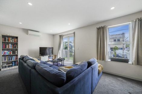 Photo of property in 21u2 Luxford Street, Berhampore, Wellington, 6023