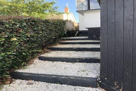 Photo of property in 1/191 Glenfield Road, Hillcrest, Auckland, 0627