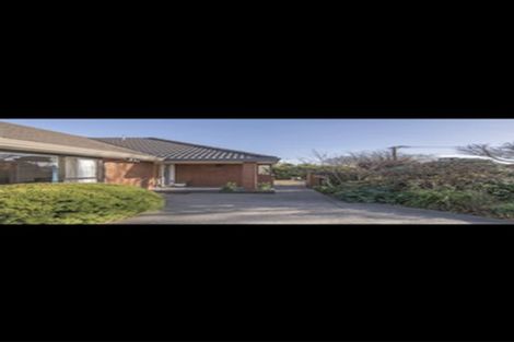 Photo of property in 423 Harewood Road, Harewood, Christchurch, 8051