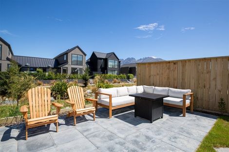 Photo of property in 21 Shelduck Road, Jacks Point, 9371