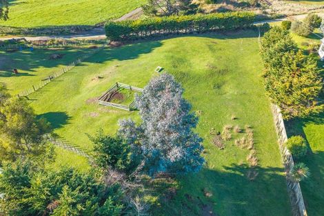 Photo of property in 593 Waikawa Beach Road, Waikawa Beach, Levin, 5573