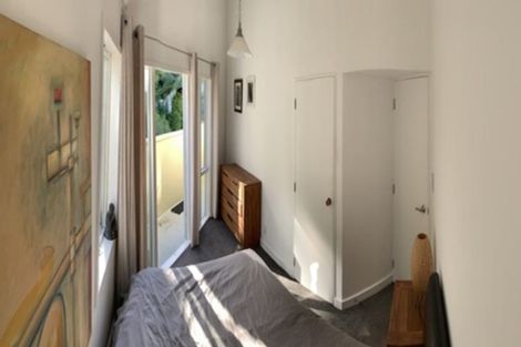 Photo of property in 51 Harbour View Road, Northland, Wellington, 6012