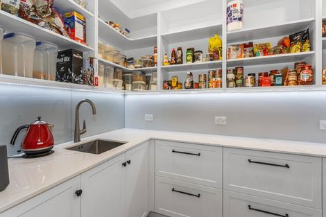 Photo of property in 7 Glandovey Road, Fendalton, Christchurch, 8052