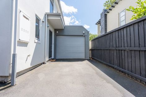 Photo of property in 2/64 Holly Road, St Albans, Christchurch, 8014