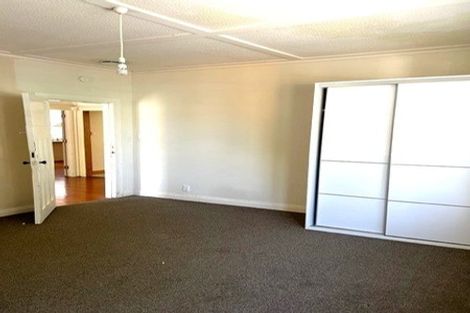 Photo of property in 192 Tasman Street, Mount Cook, Wellington, 6021