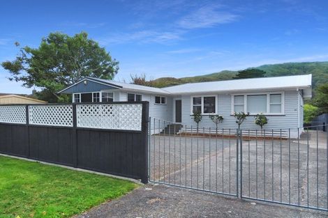 Photo of property in 82 Wood Street, Wainuiomata, Lower Hutt, 5014