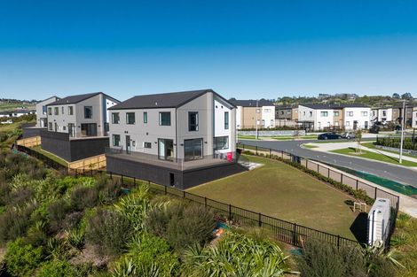 Photo of property in 3 Koura Road, Flat Bush, 2019
