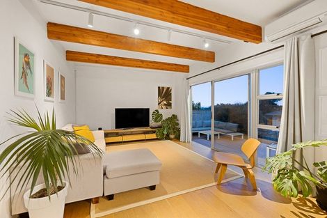 Photo of property in 5 Kotinga Avenue, Glen Eden, Auckland, 0602