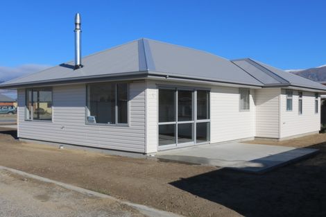 Photo of property in 115 Inniscort Street, Cromwell, 9310