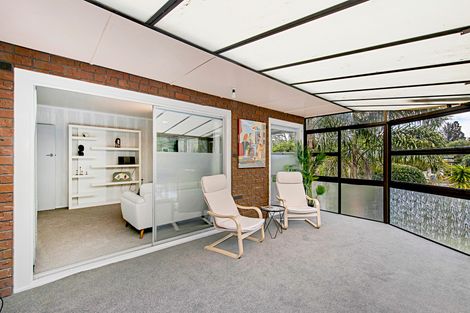 Photo of property in 88 Eskdale Road, Birkdale, Auckland, 0626