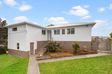 Photo of property in 7 Bowes Crescent, Strathmore Park, Wellington, 6022