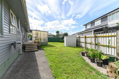 Photo of property in 85 Gloria Avenue, Te Atatu Peninsula, Auckland, 0610