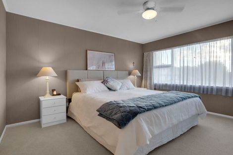 Photo of property in 17 Seamer Place, St Andrews, Hamilton, 3200