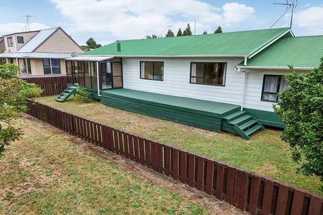 Photo of property in 76a Kahikatea Drive, Melville, Hamilton, 3206
