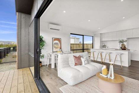 Photo of property in 14 One Haruru Street, Cambridge, 3493