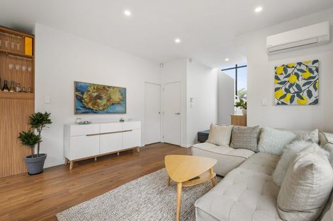 Photo of property in 132a Stapleford Crescent, Browns Bay, Auckland, 0630