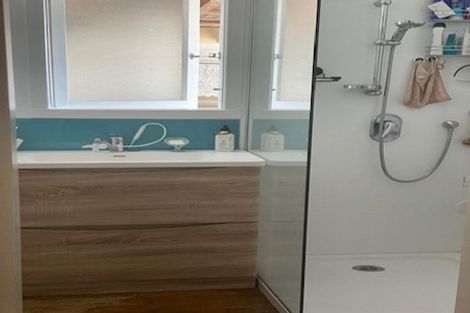 Photo of property in 26 James Street, Bayview, Auckland, 0629