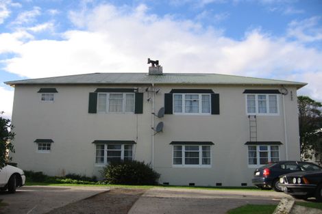 Photo of property in 22a Ludlam Crescent, Woburn, Lower Hutt, 5010