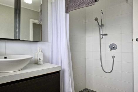 Photo of property in 4 Norton Place, Spotswood, New Plymouth, 4310