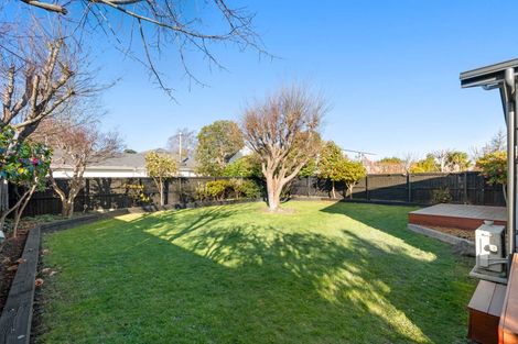 Photo of property in 7 Pentlow Place, Fendalton, Christchurch, 8052