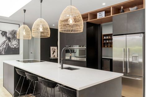 Photo of property in 37 Kohunga Crescent, Bottle Lake, Christchurch, 8083