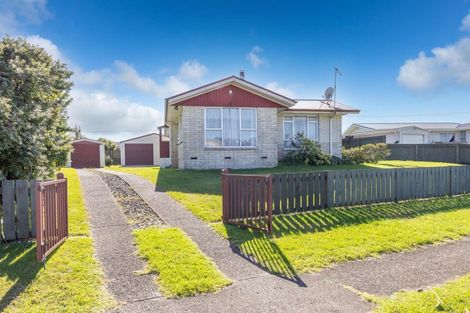 Photo of property in 16 Blundell Place, Huntly, 3700